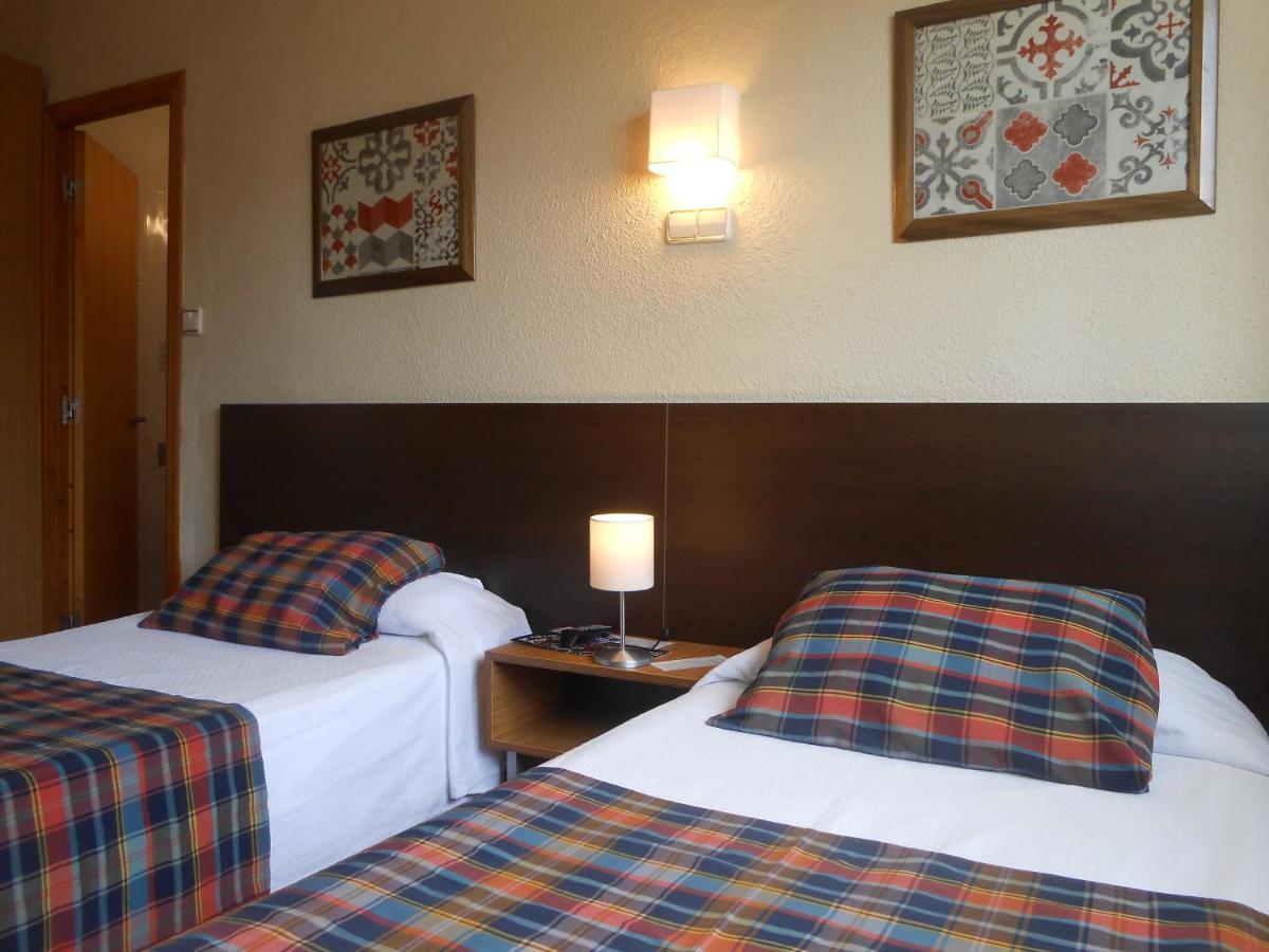 Hostal El Callejon Tarragona Exteriör bild