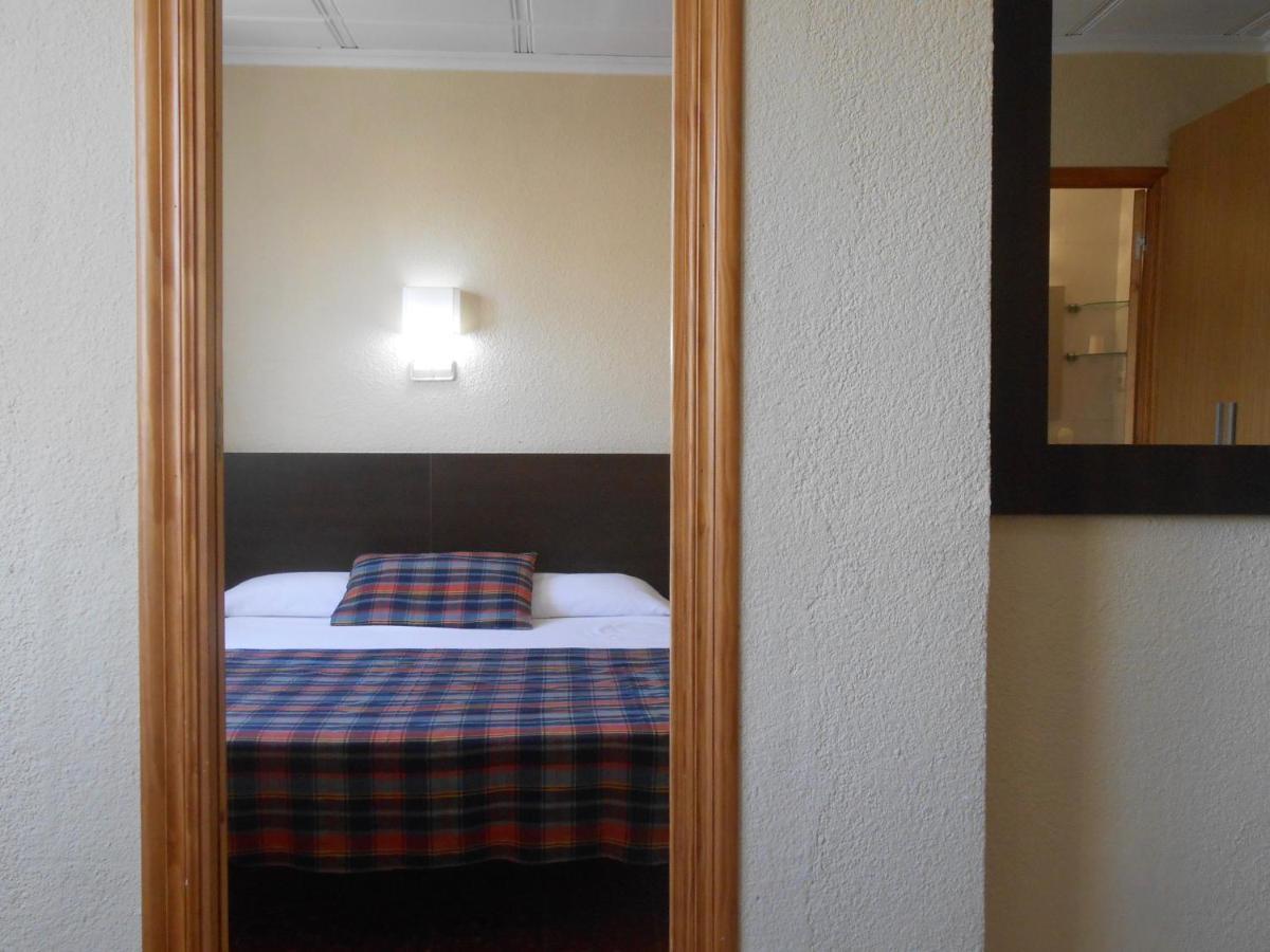 Hostal El Callejon Tarragona Exteriör bild
