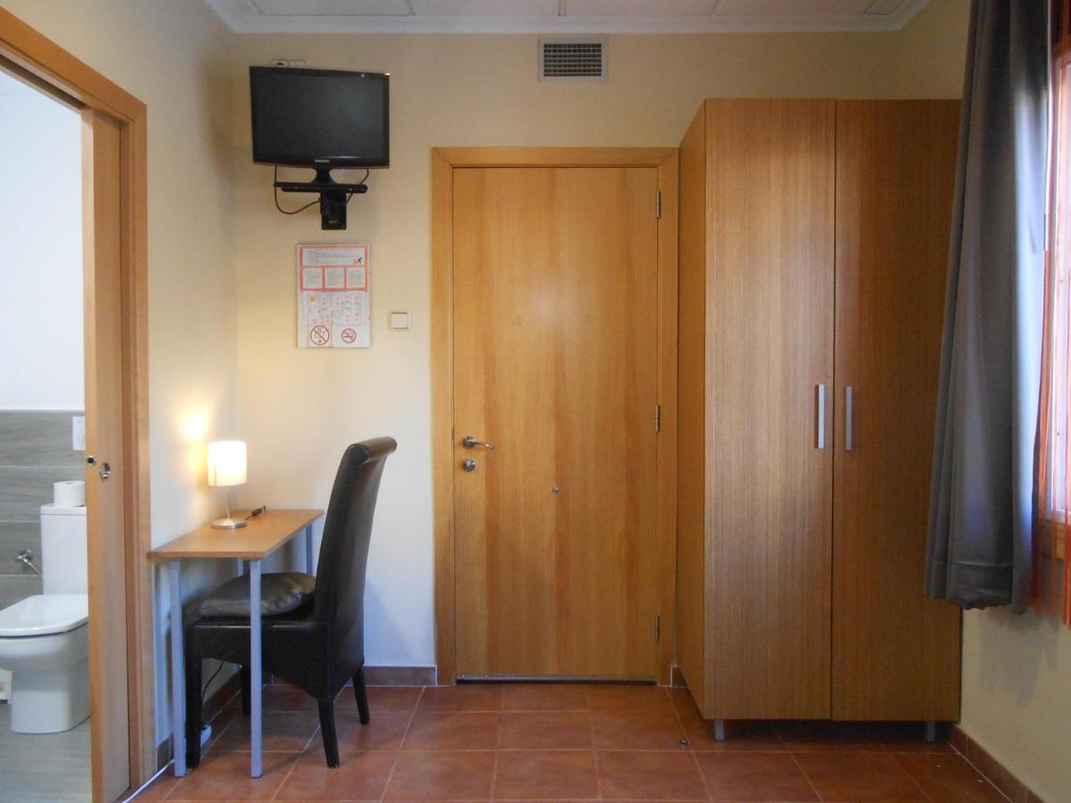 Hostal El Callejon Tarragona Exteriör bild