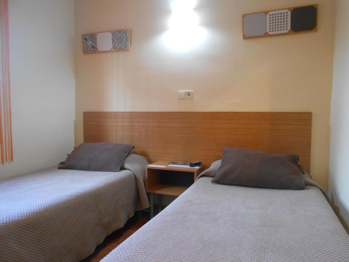 Hostal El Callejon Tarragona Exteriör bild