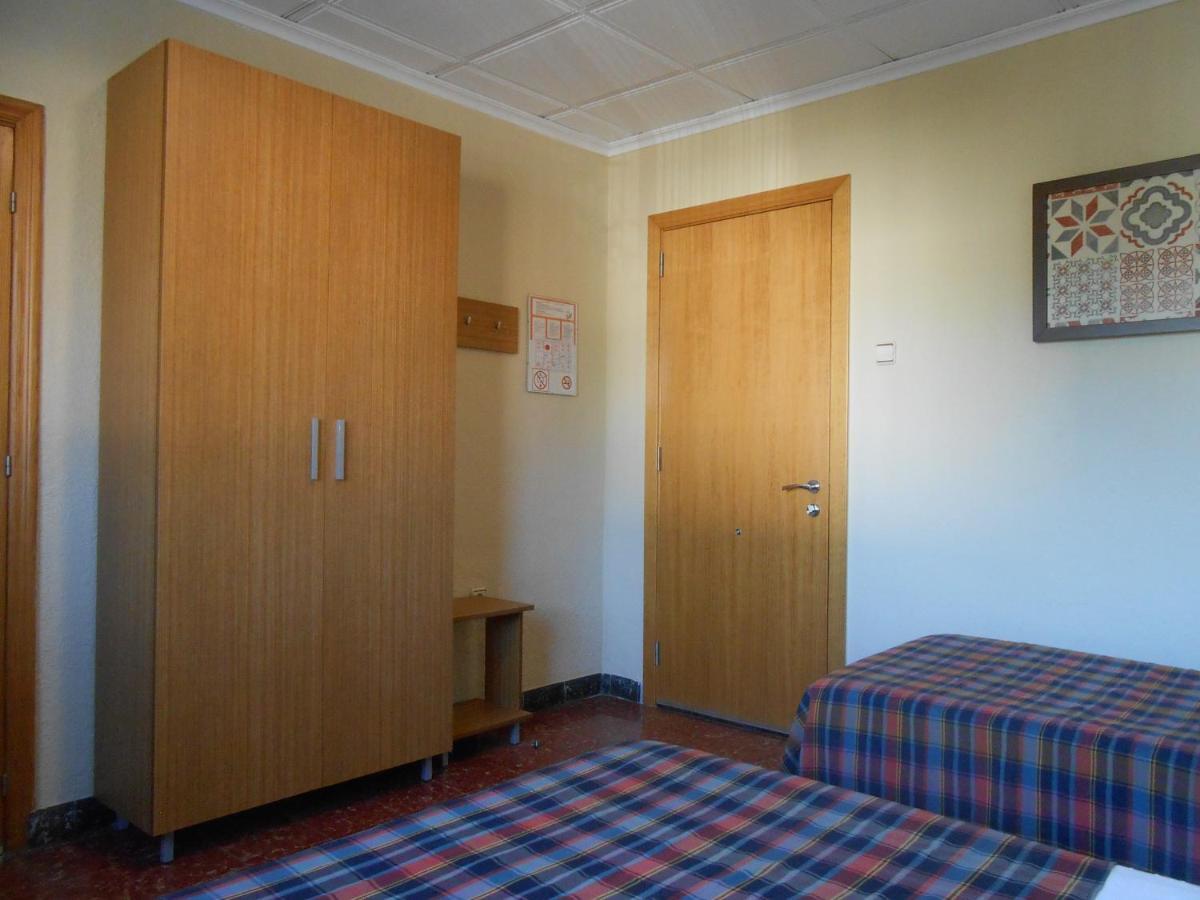 Hostal El Callejon Tarragona Exteriör bild