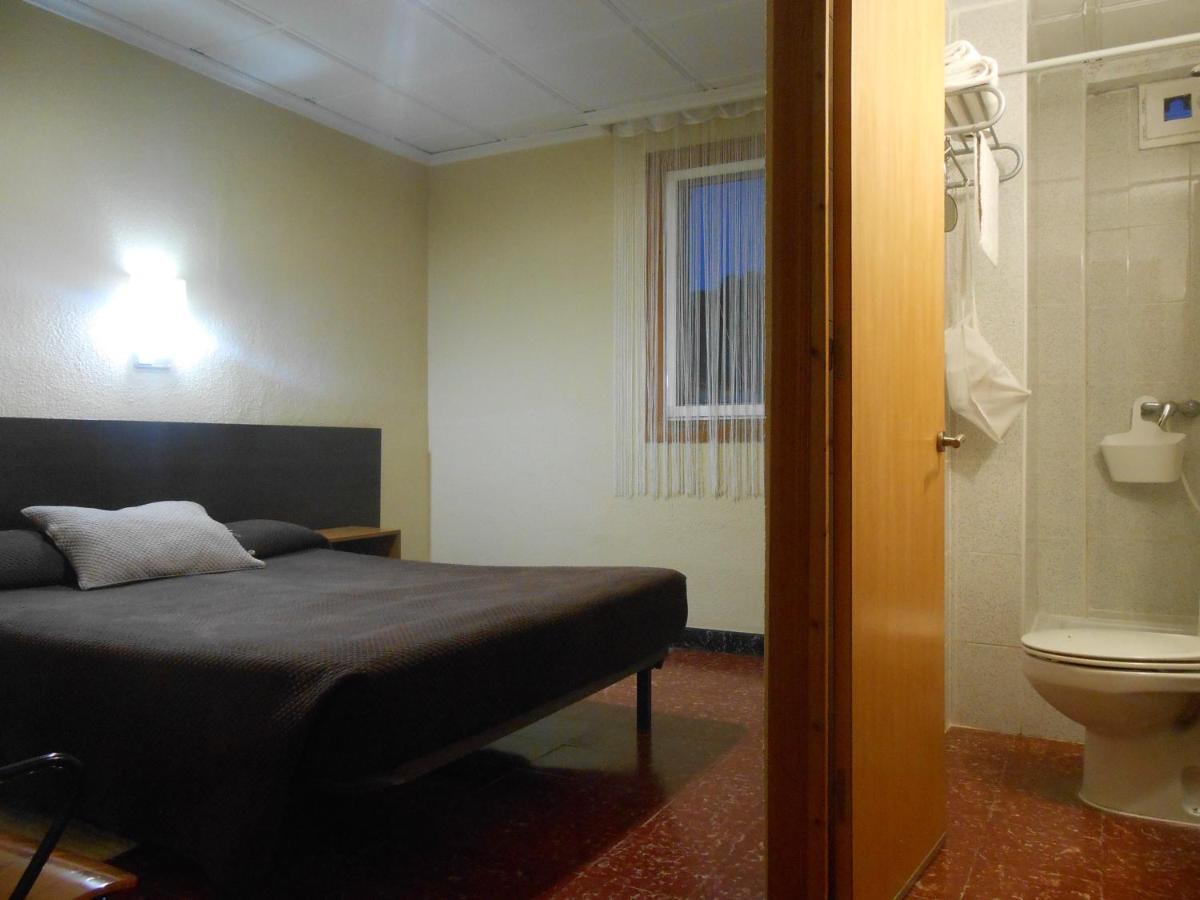 Hostal El Callejon Tarragona Exteriör bild