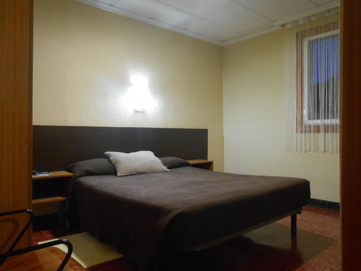 Hostal El Callejon Tarragona Exteriör bild