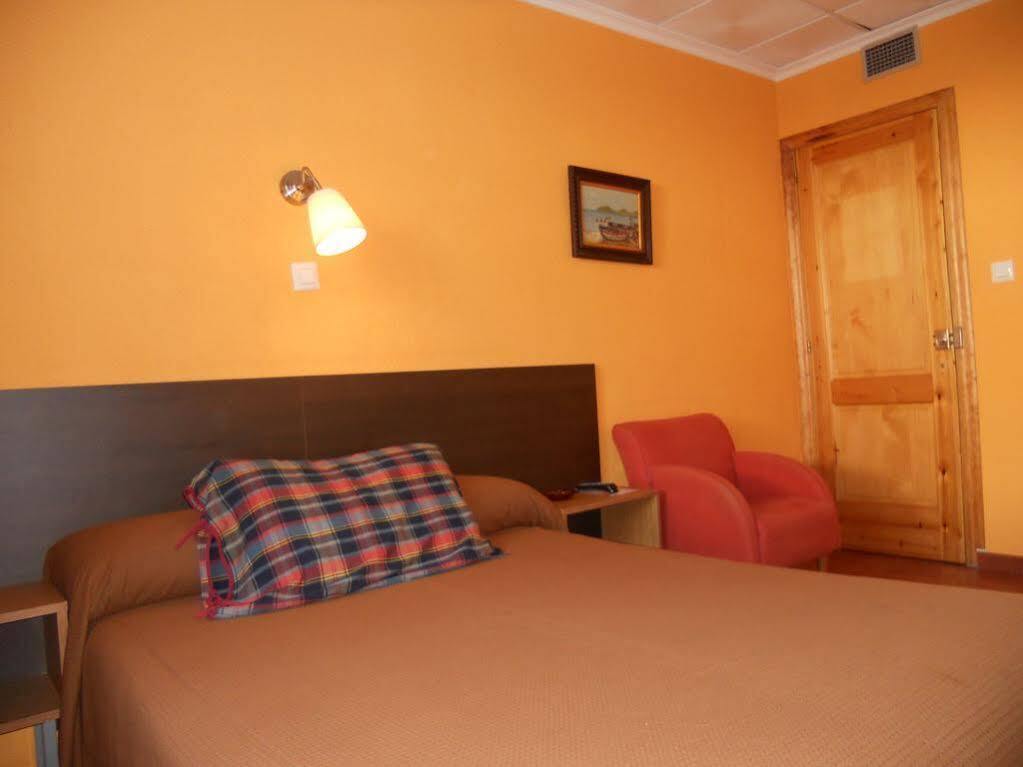 Hostal El Callejon Tarragona Exteriör bild